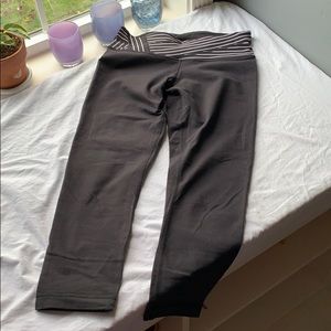Lulu lemon size 6 leggings